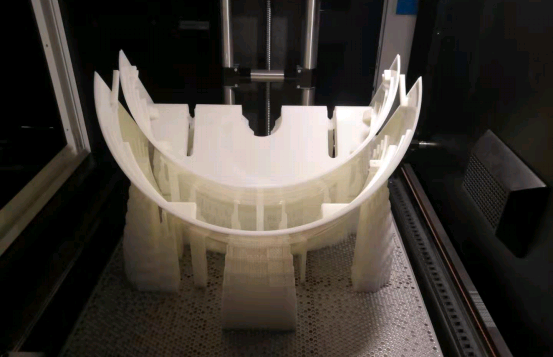 為什么要選擇SLA 3D打印機(jī)？使用SLA 3D打印機(jī)的好處有哪些？